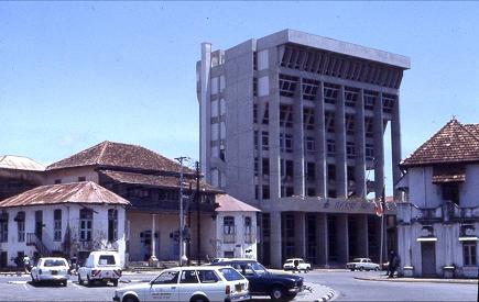 A view of Mombasa, Kenya, demonstrating what happens when the urban context of architectural heritage is not taken into account. The old-world feel of the street with its colonial buildings is ruined by the new concrete building in the centre, which is inappropriate in scale, massing and materials. Many historic cities around the world continue to be ruined by such short-sightedness. 