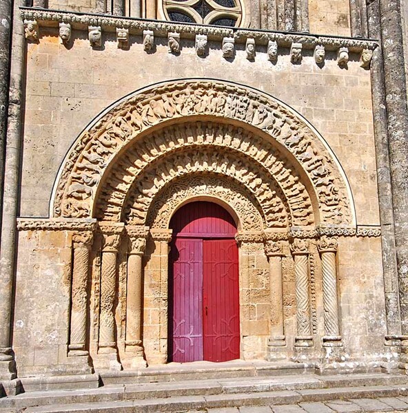 View of the entrance of the Church of St. Pierre, Aulnay, France. 